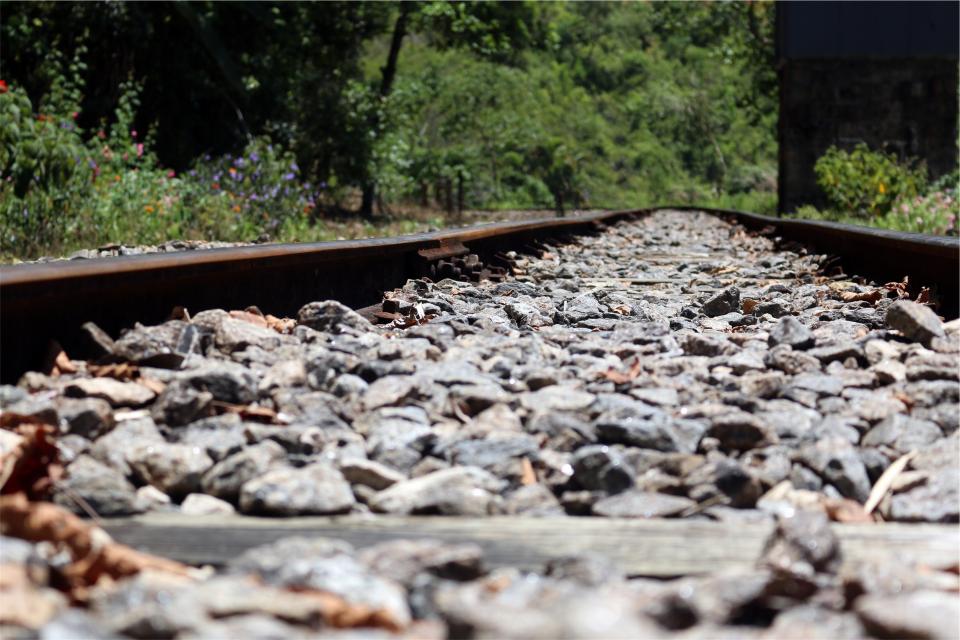 traintracks rocks railway railroad 