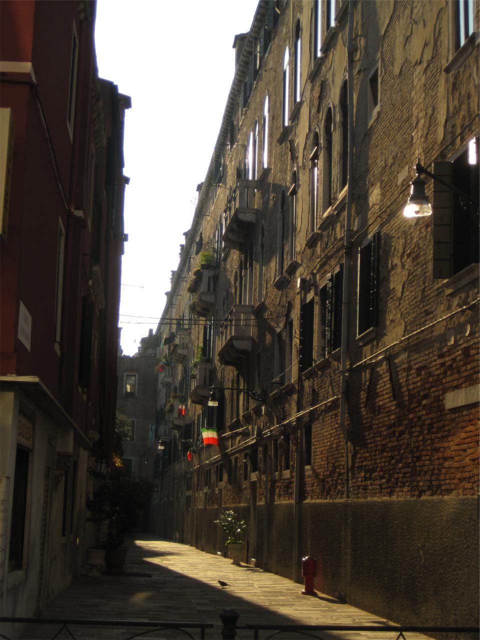 buildings, houses, apartments, bricks, walls, alley, Italian flags, balcony, balconies, Italy