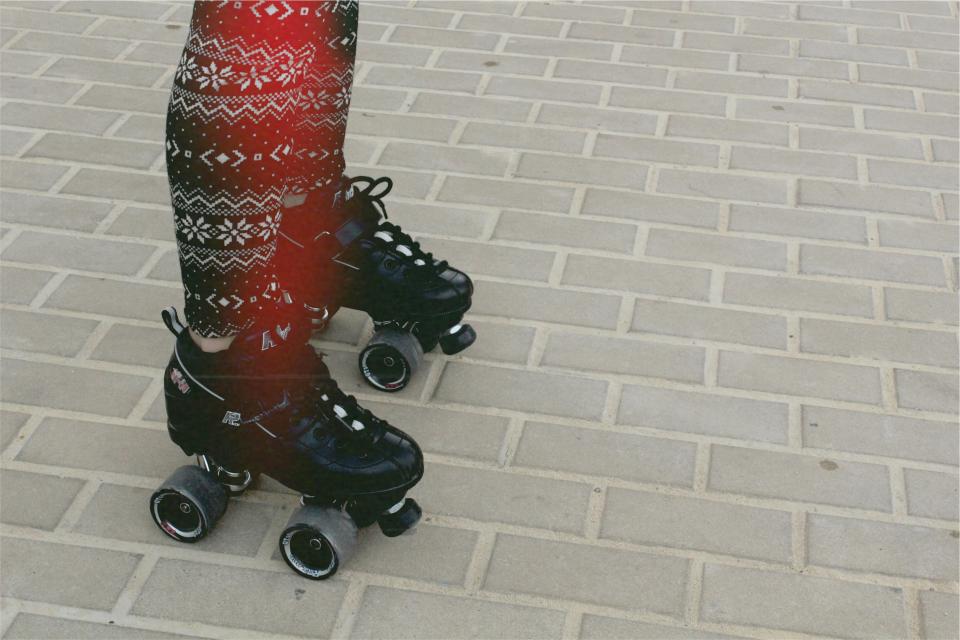 rollerskating rollerskates pants leggings cobblestone 