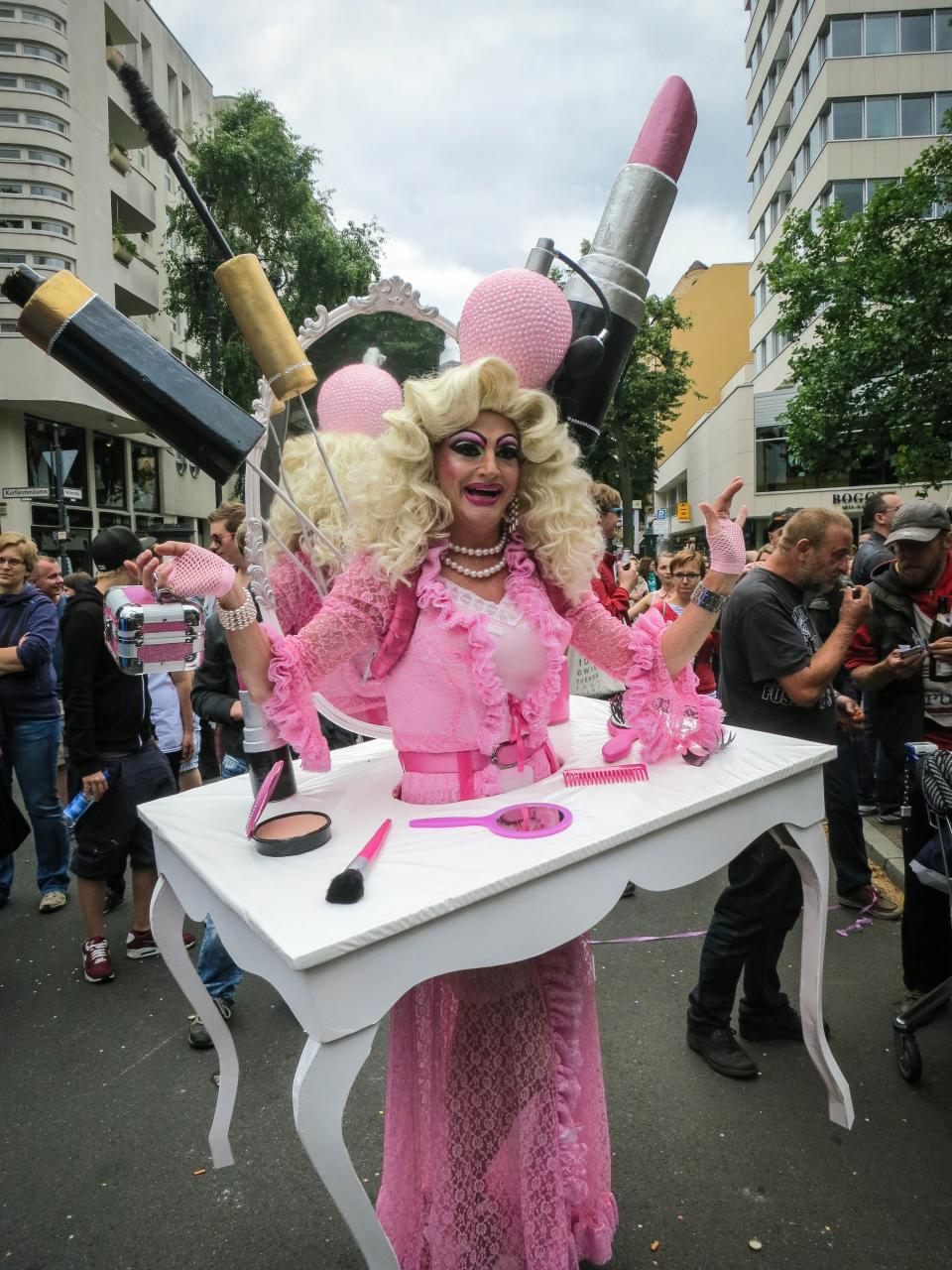vanity streets pink people mirror makeup lipstick dress dragqueen crowd comb brush blonde 