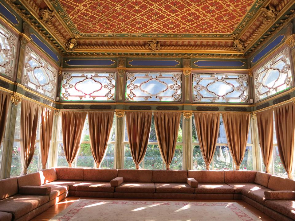 Windows turkey TopkapıPalace rug Istanbul drapes curtains couches ceiling 