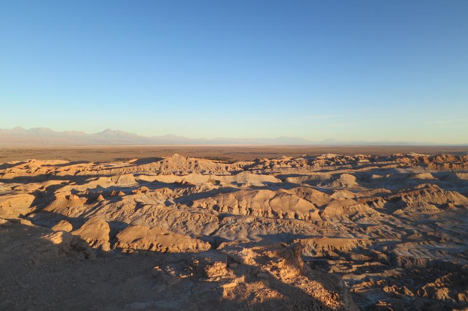 ValledelaLuna sand landscape dunes desert Chile 