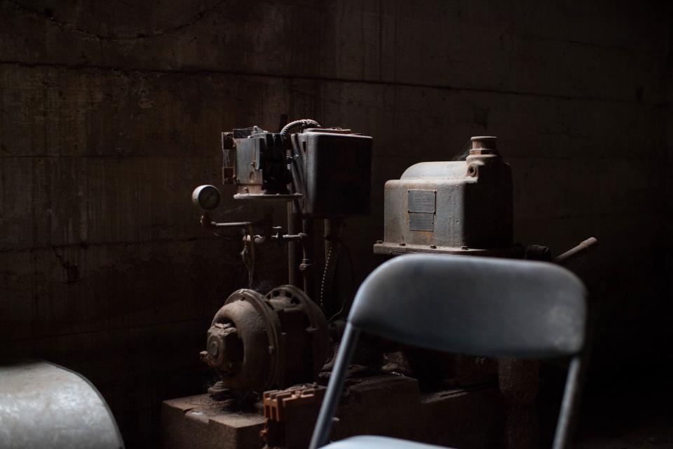 vintage rust old foldingchair equipment dark 