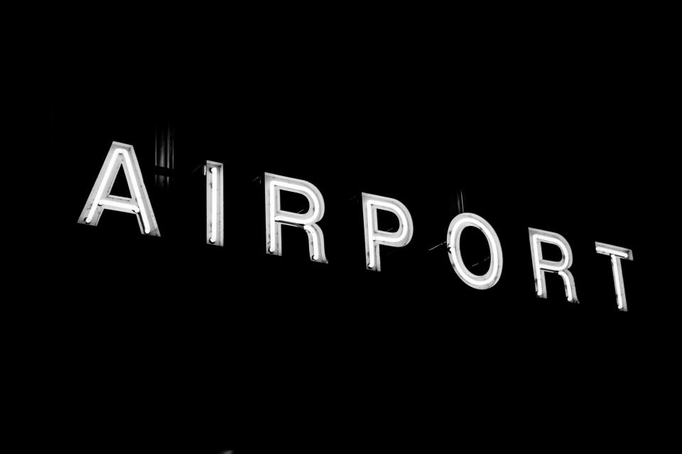sign LED airport 
