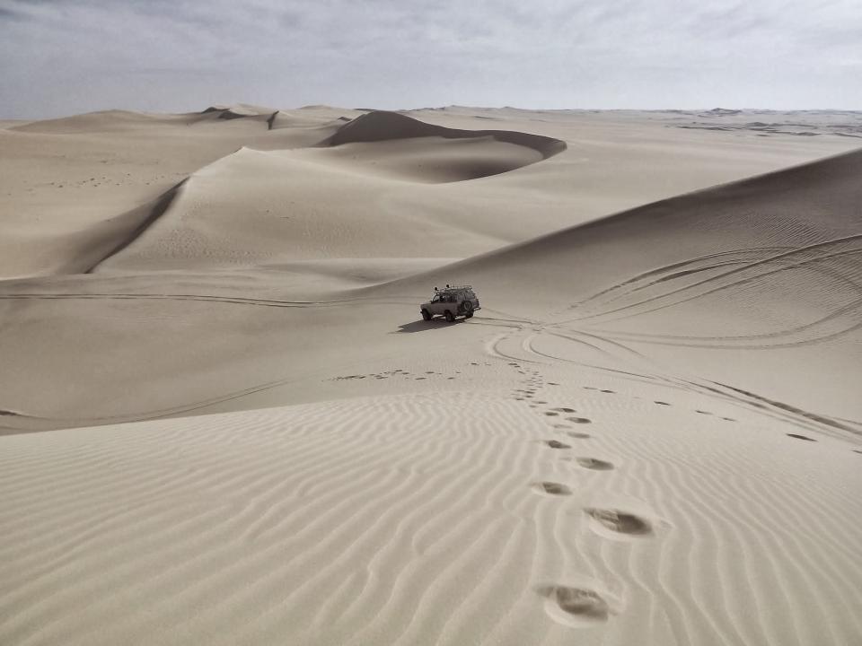 truck tiretracks sand offroad hills footprints desert 