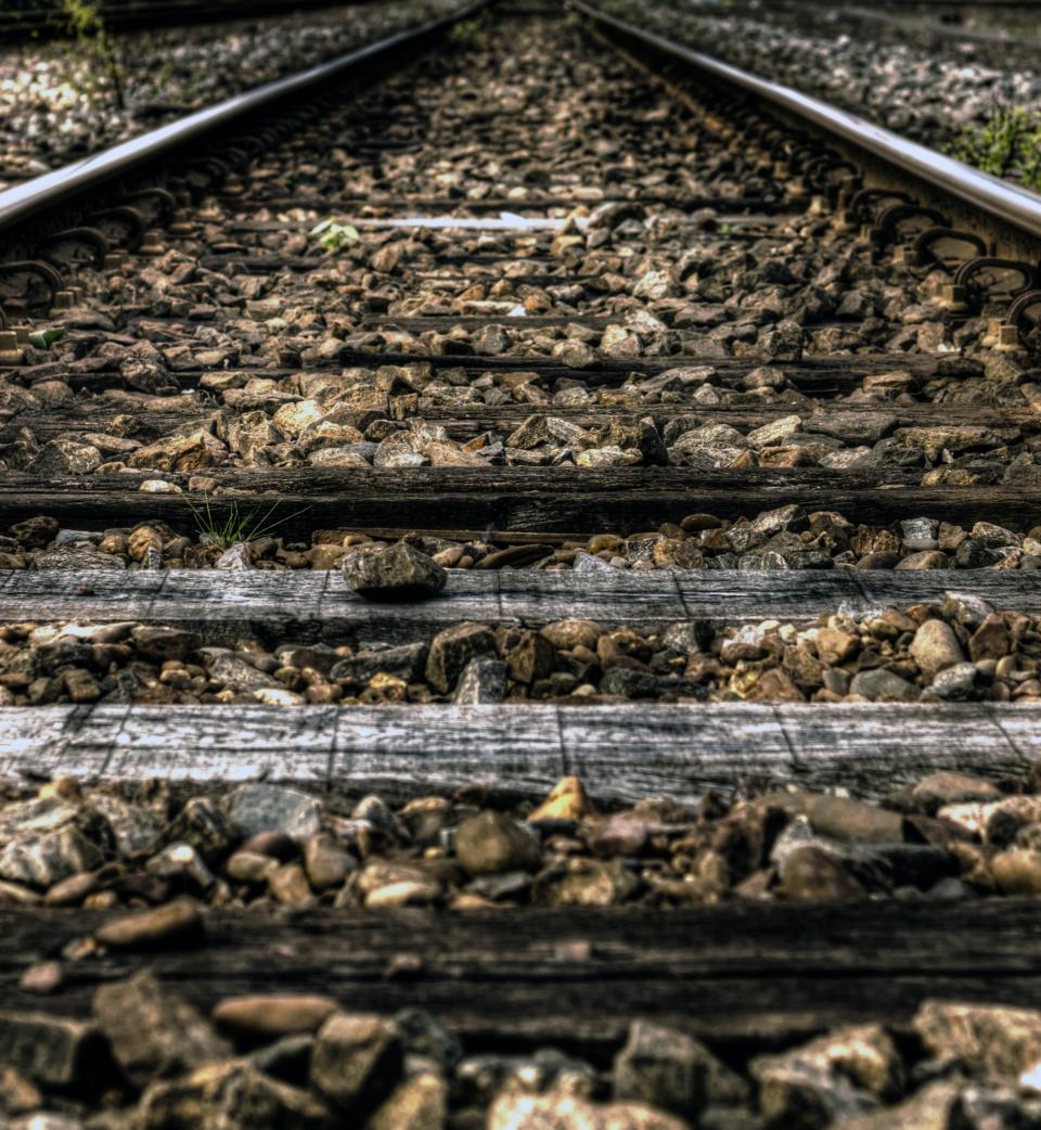 transportation traintracks rocks railway railroad 
