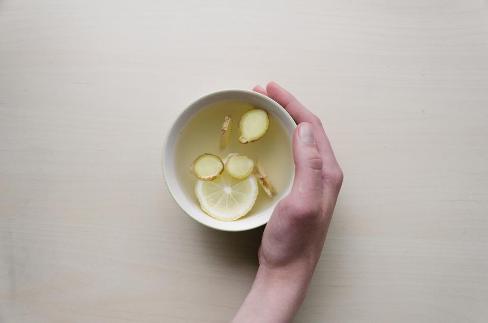 wood tea table lemon hot hand ginger drink cup bowl beverage 