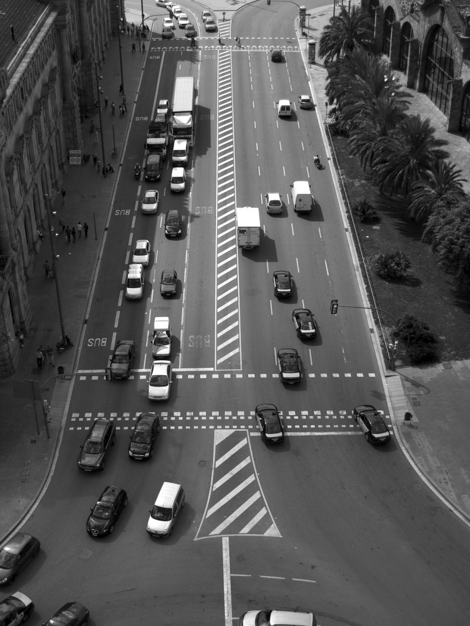 trucks traffic street roundabit road city cars blackandwhite Barcelona 