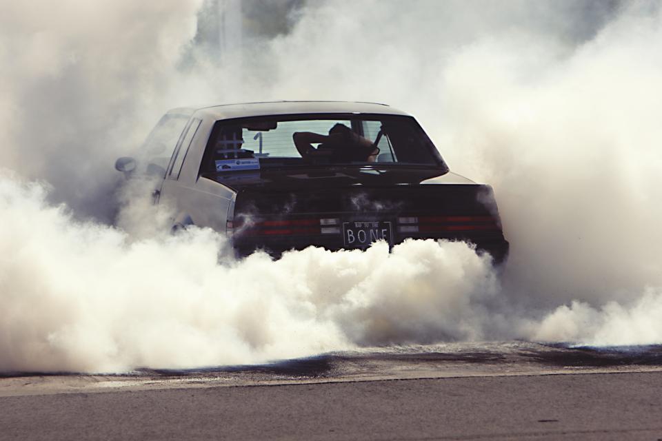 tires smoke rubber racing drag car burnout automotive asphalt 