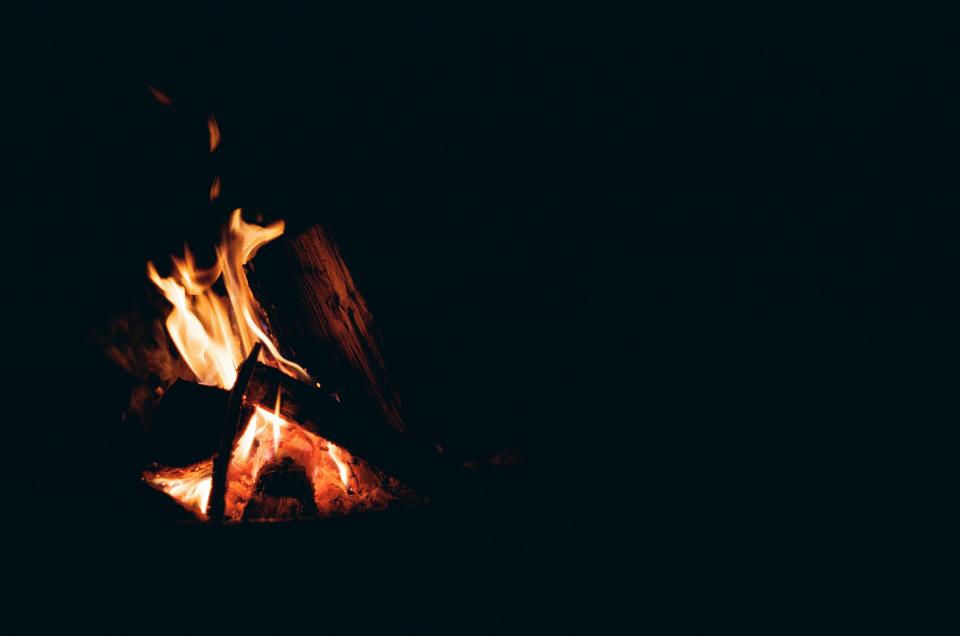 night flames fire dark camping bonfire 