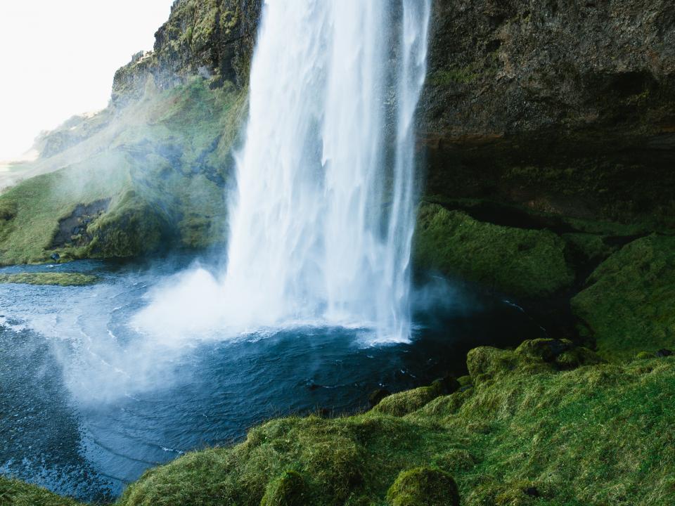 waterfall, splash, mist, green, grass, cliffs, rocks, mountain, nature, outdoors