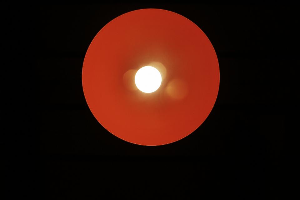 red light lamp bulb 