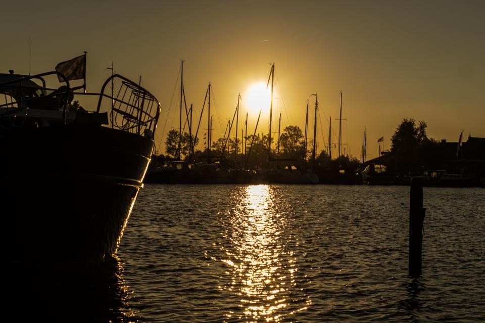 water sunset sailboats night harbour harbor dusk dark 