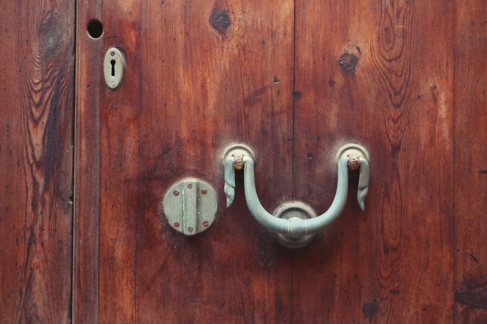 wood lock keyhole handle door 