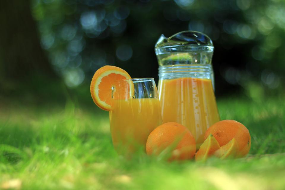 oranges orangejuice jug glass 