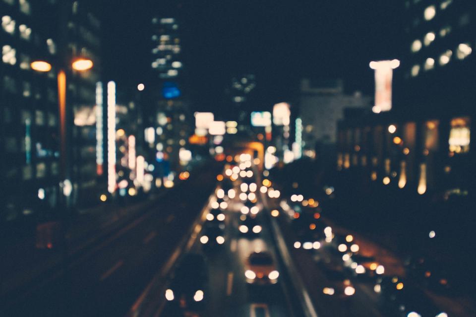 traffic street roads night lights evening dark city cars buildings blurry 