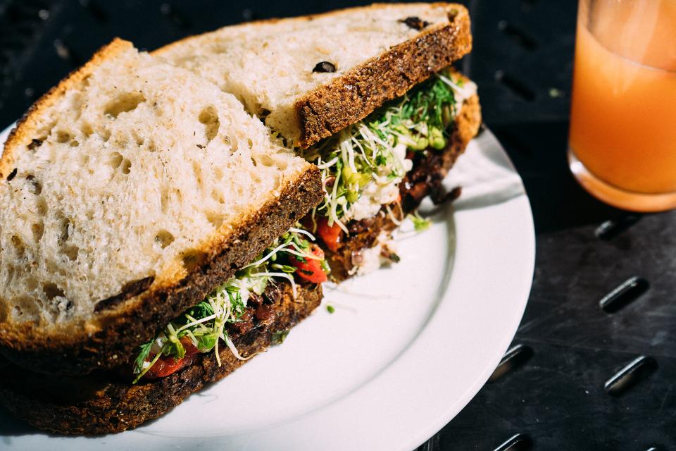 vegetables sandwich lunch lettuce Healthy food bread 