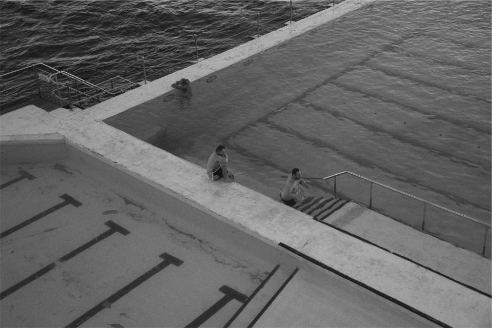swimming pool, people, black and white