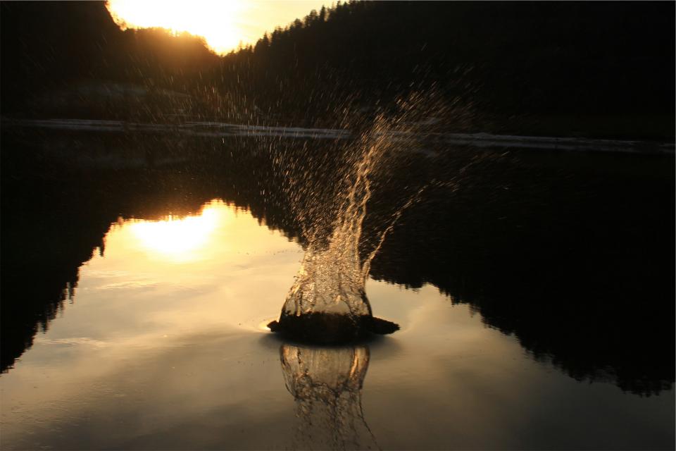 water sunset splash reflection lake dusk 