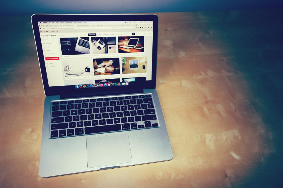 technology MacBook laptop internet desk computer business apple 