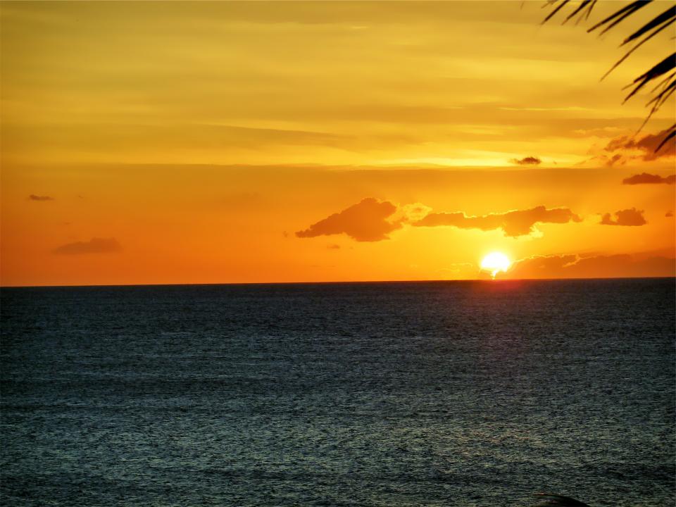 vacation tropical sunset sky sea ocean horizon dusk beach 