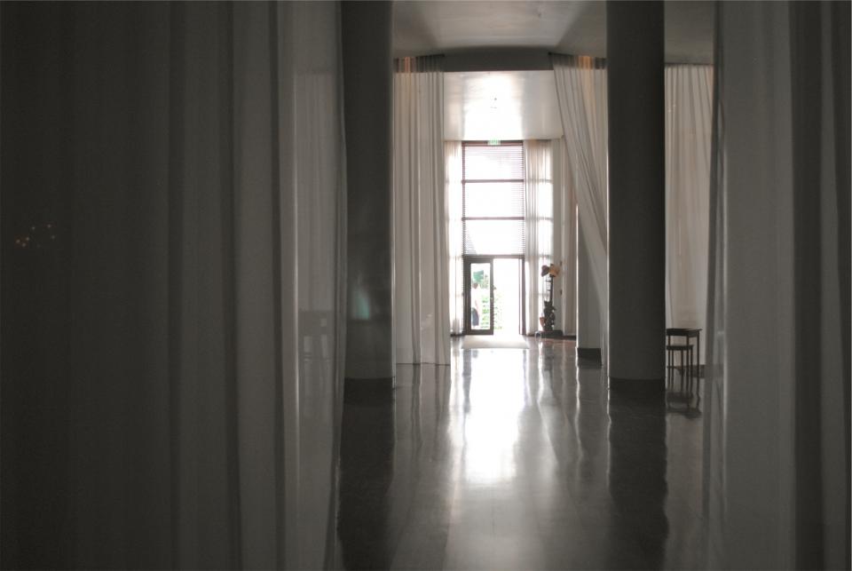 pillars interior floors drapes decor curtains 