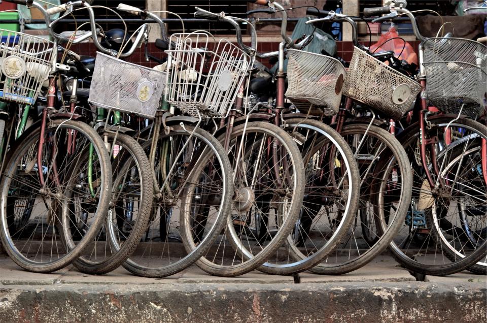 bikes bicycles baskets 