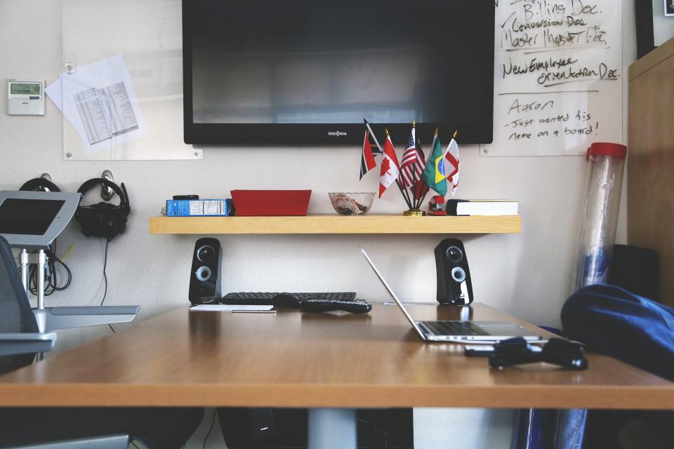 desk, office, business, tv, television, laptop, speakers, technology