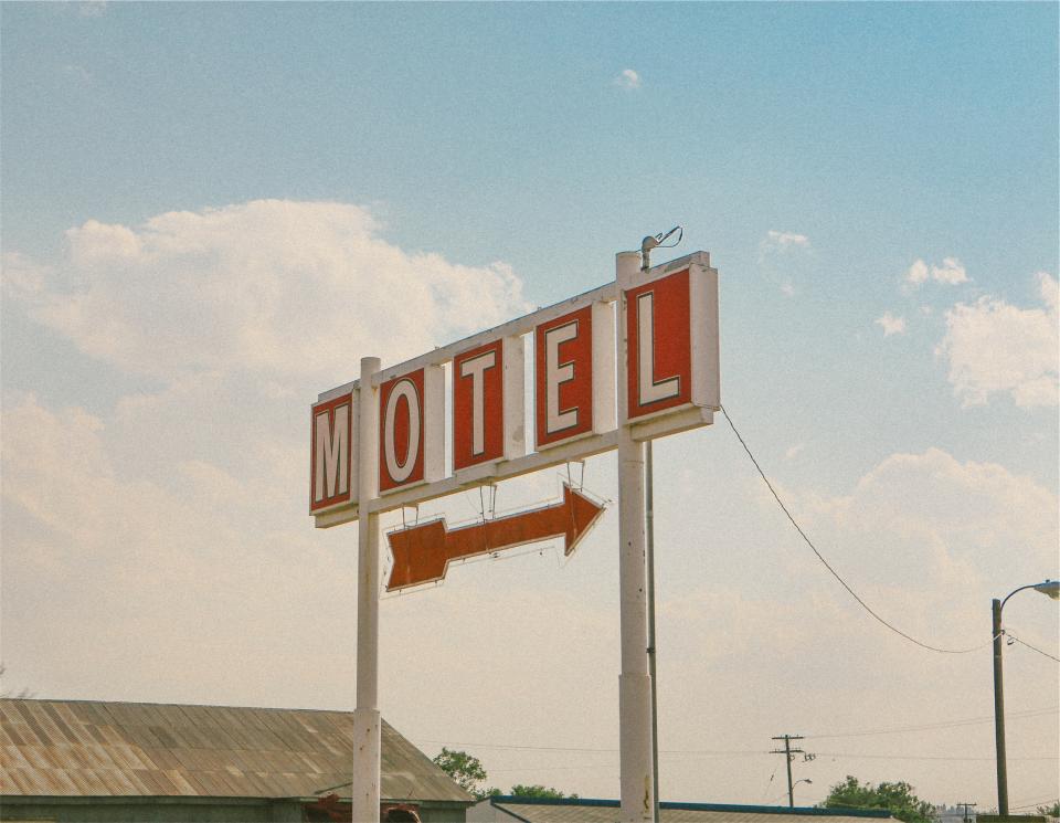 sign motel 