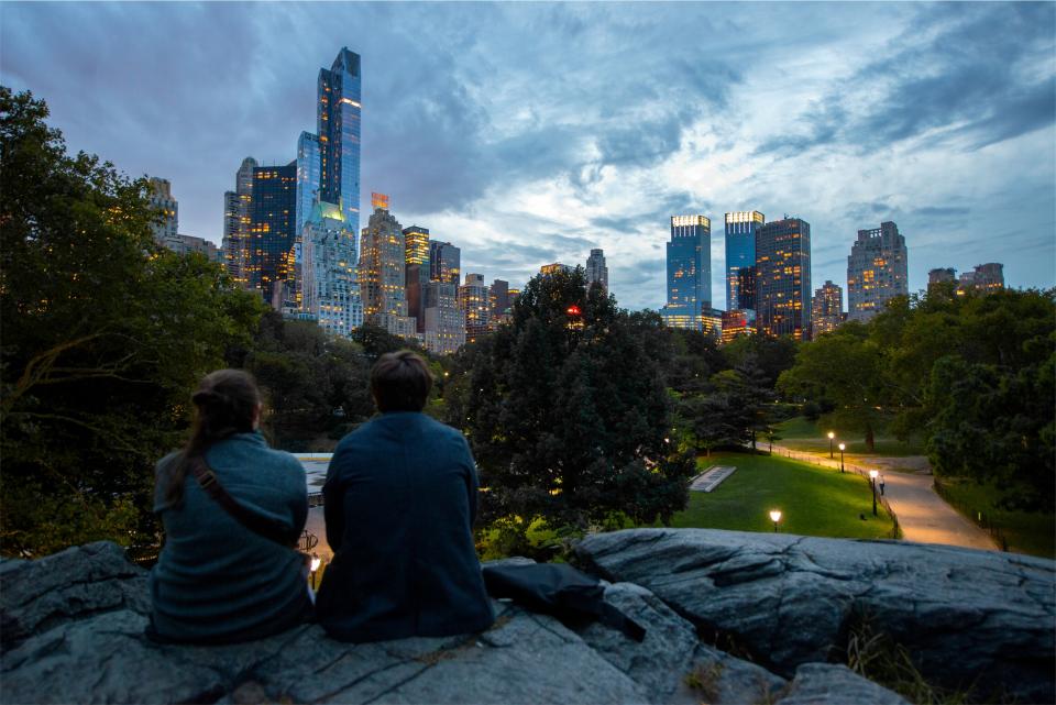 couple, romance, romantic, people, night, evening, park, lookout, view, buildings, architecture, city