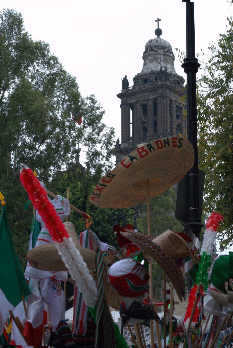 sombrero protest people mexico Mexicans flags crowd 