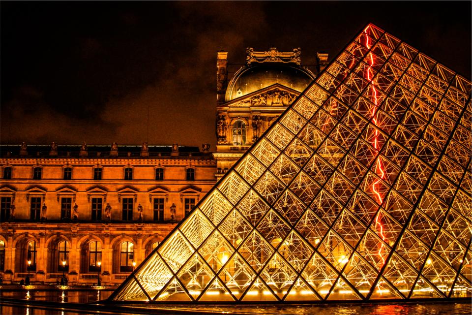 TheLouvre Paris night museum lights gallery france dark buildings art architecture  