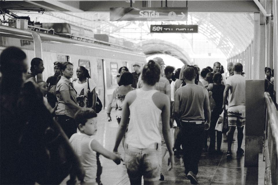 transportation trainstation people crowd busy blackandwhite 